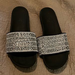 Black sandal